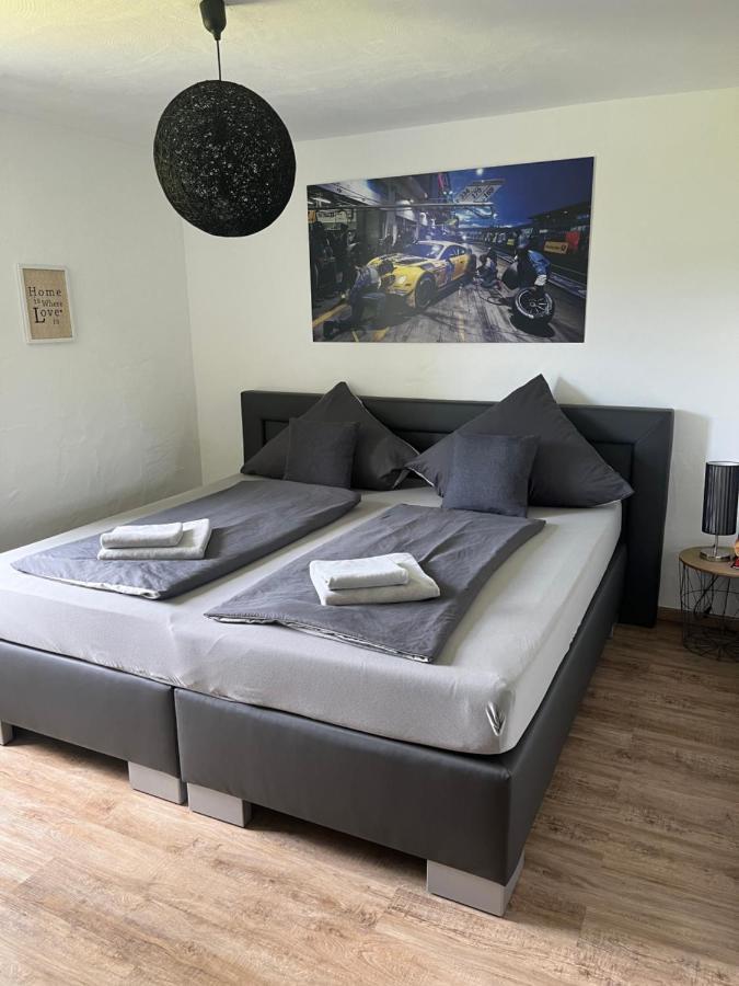 Gaestezimmer Melina Am Nuerburgring Adenau Esterno foto